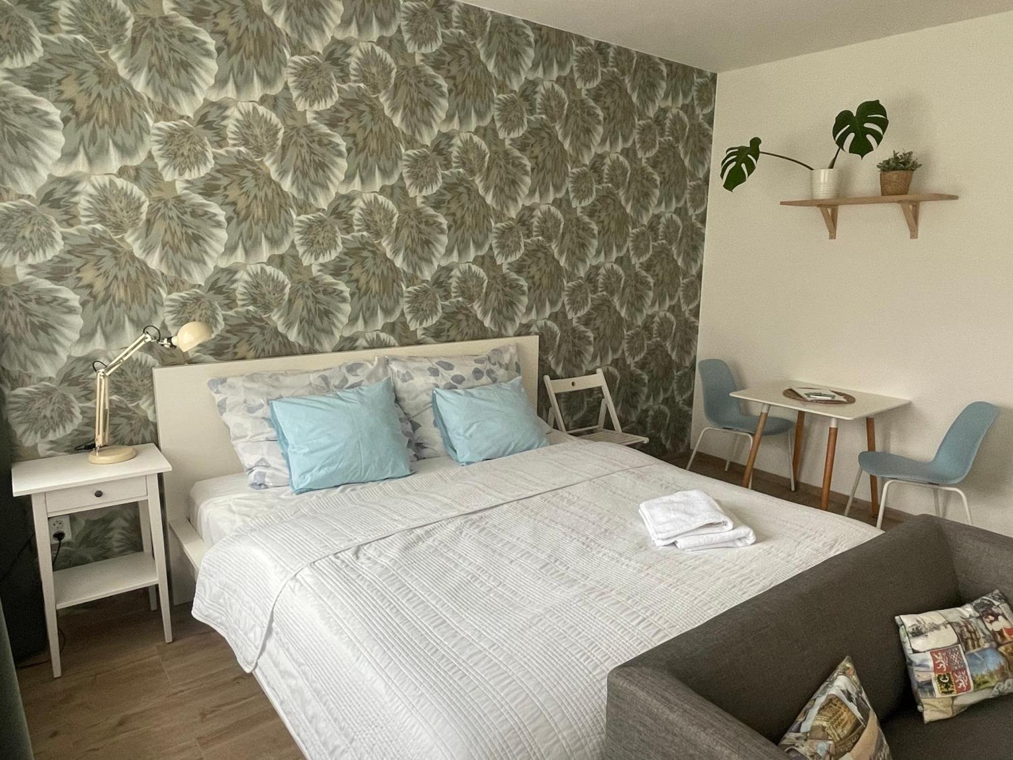 Apt 100 Prague Ngoại thất bức ảnh