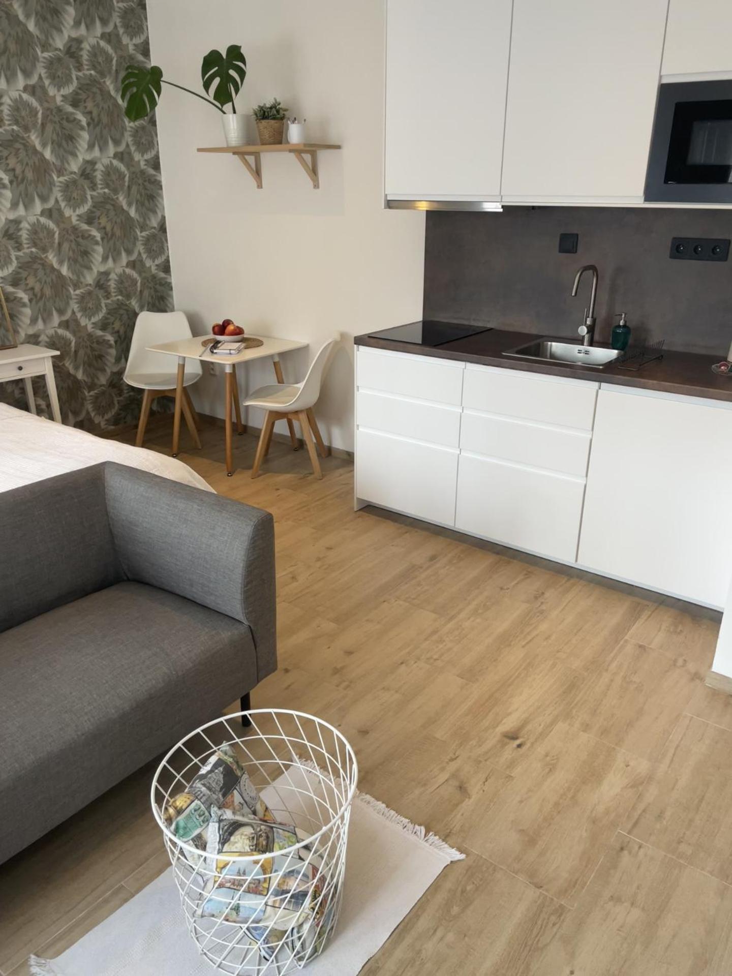 Apt 100 Prague Ngoại thất bức ảnh