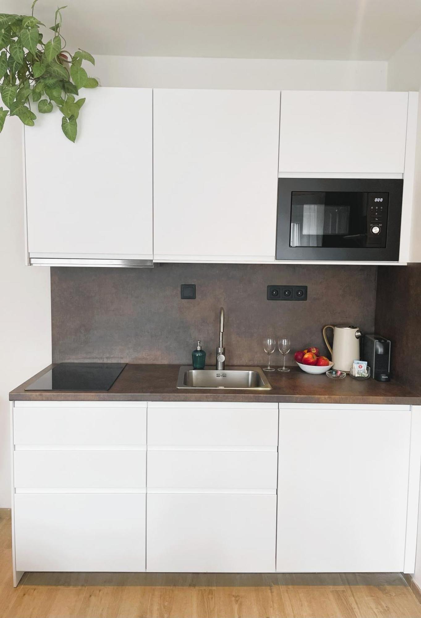 Apt 100 Prague Ngoại thất bức ảnh