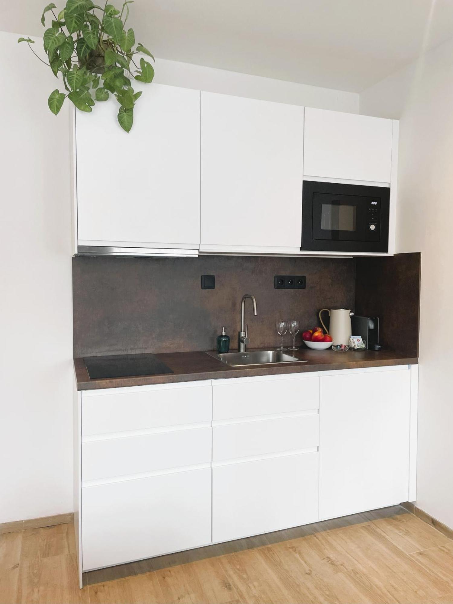 Apt 100 Prague Ngoại thất bức ảnh