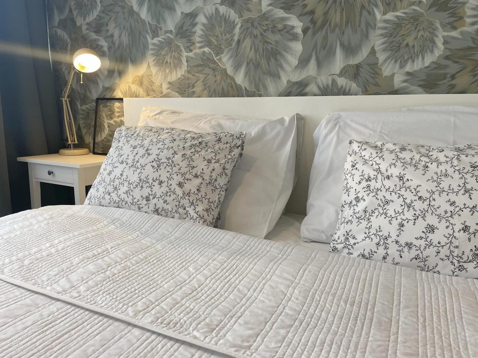 Apt 100 Prague Ngoại thất bức ảnh