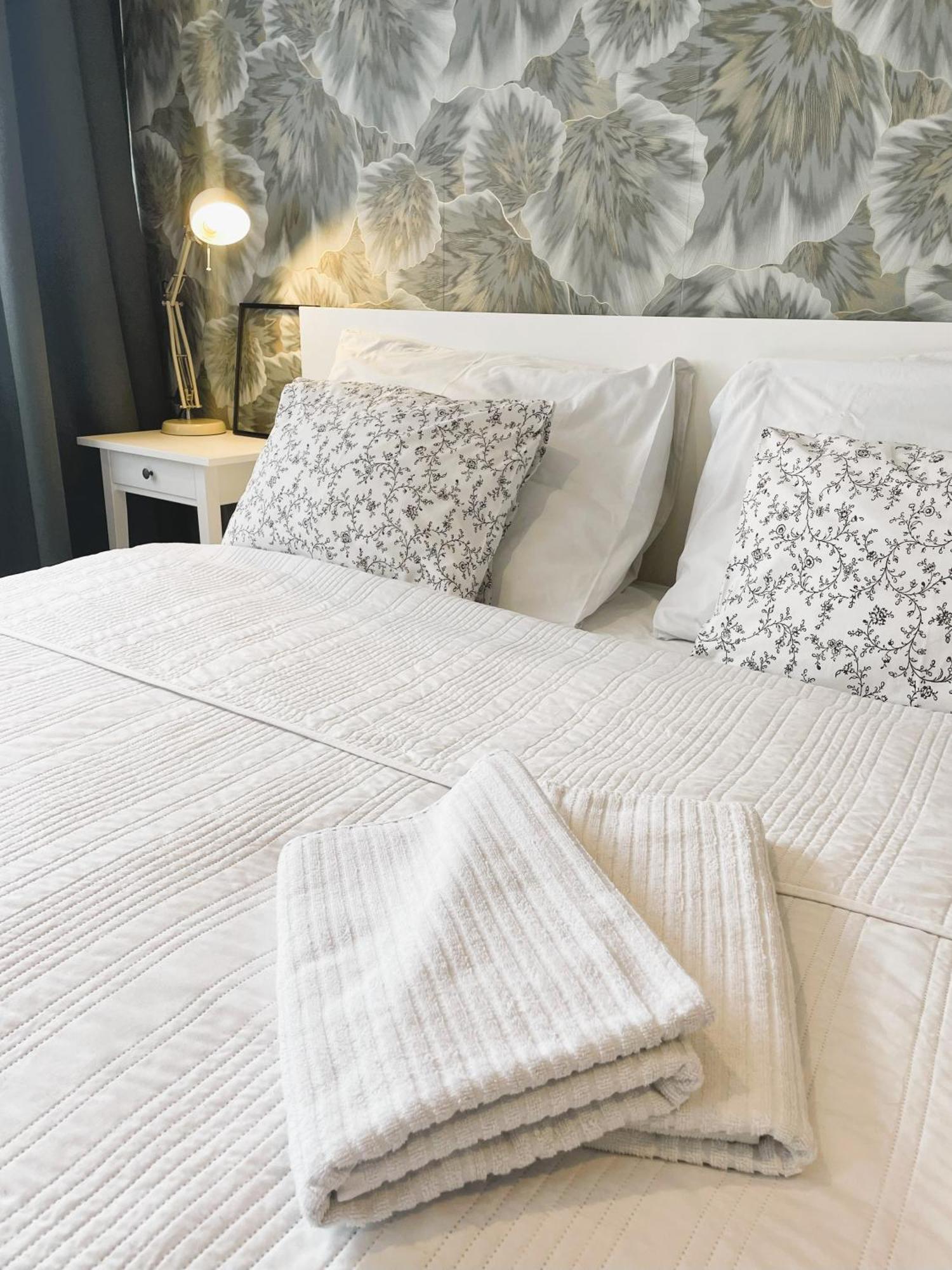 Apt 100 Prague Ngoại thất bức ảnh